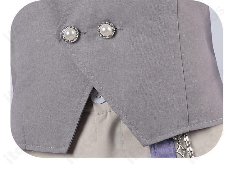 門襟のボタン装飾クローズアップ。金具の質感と配置が分かるセイヤ「星からの手紙」の前立て周り。