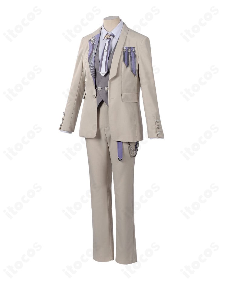 セイヤ衣装の左側面。袖口装飾と裾のライン、ネクタイの長さバランスが確認できる角度。