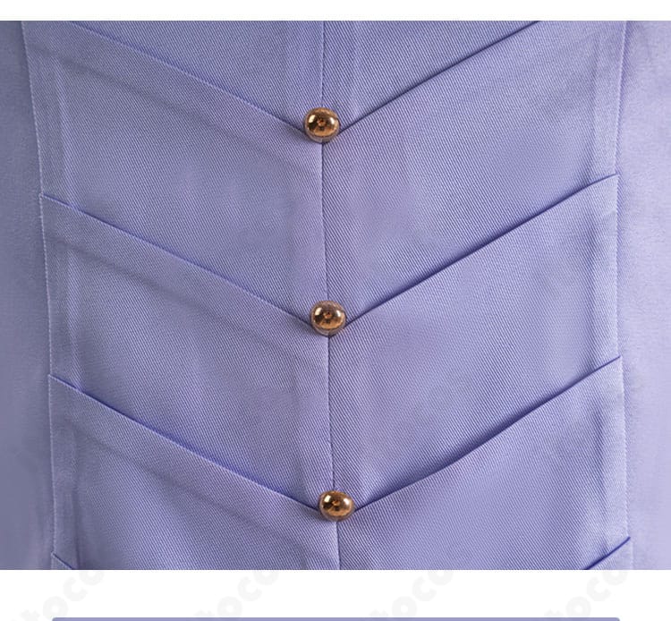 門襟のデザインディテール｜エッジの効いたラインで指揮官らしさを表現