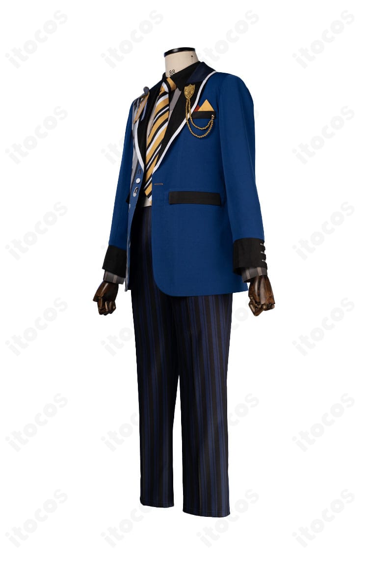 サドンデス衣装の側面カット。コートのラインとシルエット、動きやすさを示す画像