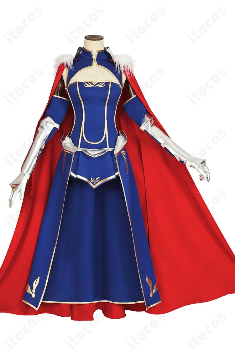 アルトリア・ペンドラゴン（セイバー）衣装の正面全景。マント・鎧・スカートのバランスがわかる高再現デザイン