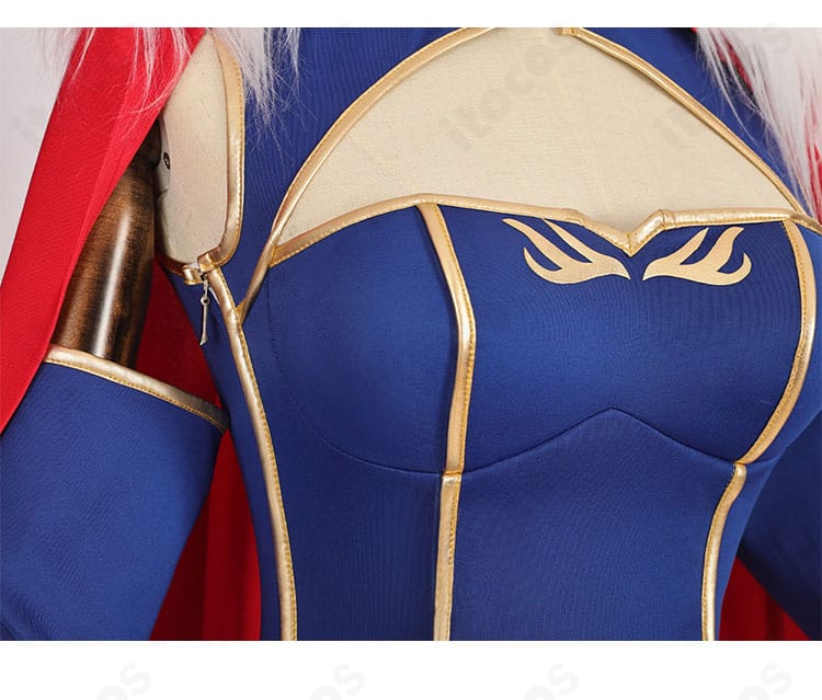 セイバー衣装の襟元装飾アップ。刺繍と縁取りの精密な仕上げがわかるディテール写真