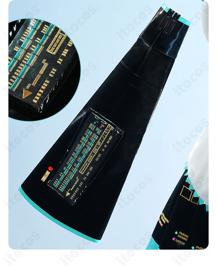 初音ミク V2版コスプレ衣装の袖パーツの近接写真。端処理と装飾の精度を示す