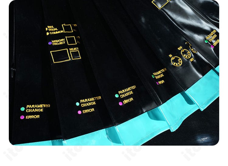 初音ミク V2版コスプレ衣装のプリーツスカート装飾。落ち感と広がりのバランスが分かる