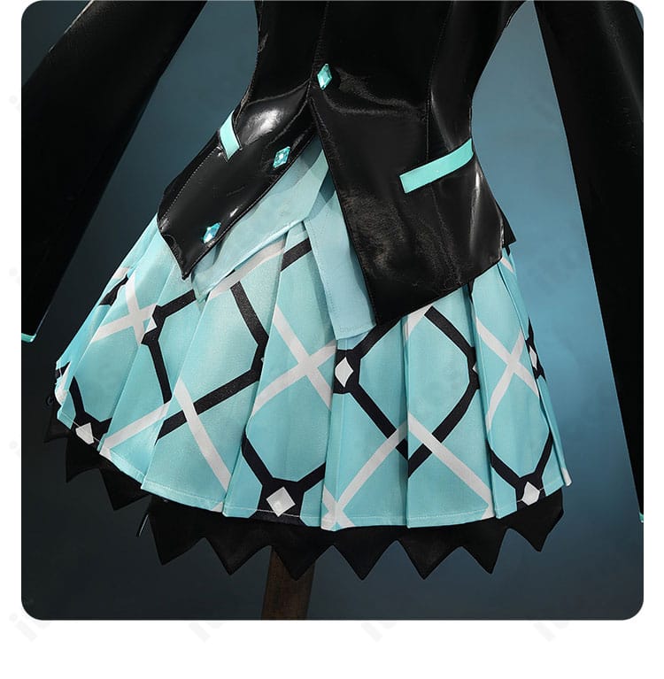 初音ミク if 衣装のスカート装飾。パネル切り替えとアクセントラインが際立つディテール