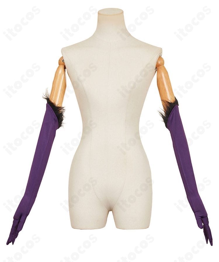 手袋背面の様子。縫い合わせとフィット感が分かる背面ビュー