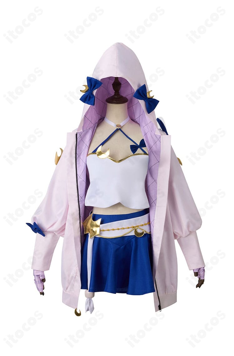 FGO ファンタズムーン 第二段階コスプレの正面全体。コートのフレアとトップスのフィット感、蝶結びの配置が分かる。
