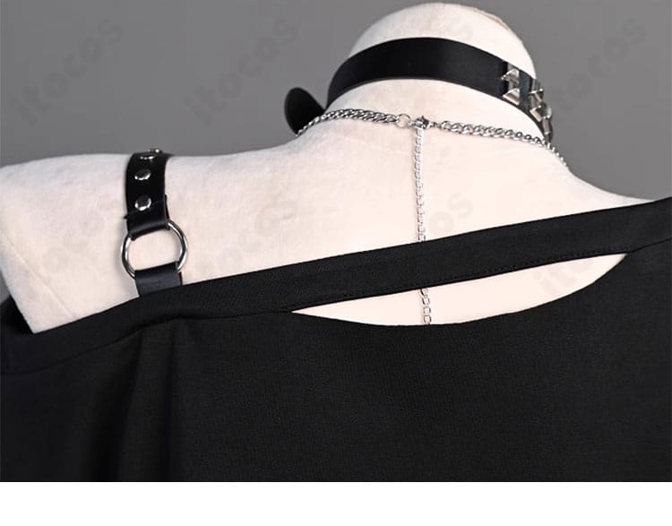 白石杏コスプレ衣装の背面装飾ディテール。装飾パーツの配置と縫製仕上げ