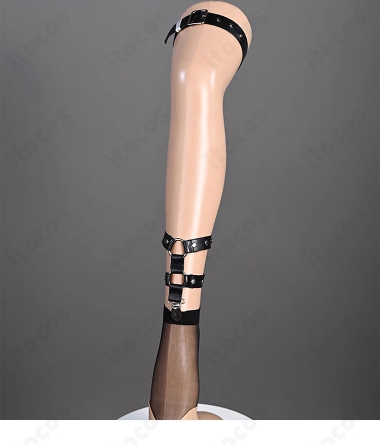 白石杏コスプレ衣装の足飾り。足ベルトのデザインとバランスを示す近接