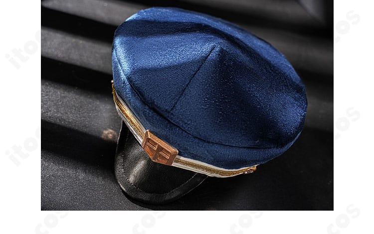 ホセ・バーデン衣装の右袖装飾クローズアップ。刺繍とボタン配置の精密さを強調。