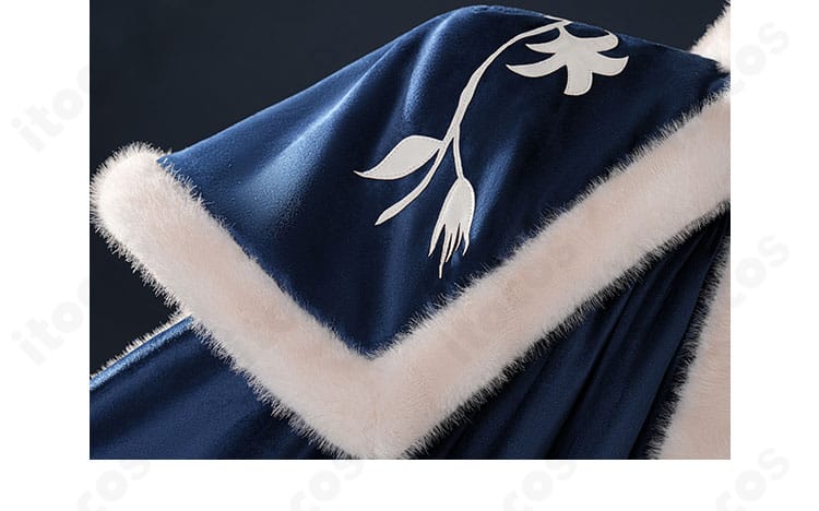 ホセ・バーデン衣装の襟元ディテール。刺繍とトリムが映える端正な仕立て。