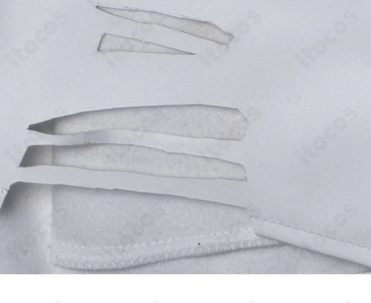 ショートパンツのストライプ装飾。シンプルでシャープなラインが映えるディテール画像。