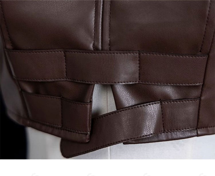 裾部分の装飾アップ。ステッチやエッジの意匠でスタイリッシュに仕上げた様子が分かる画像。