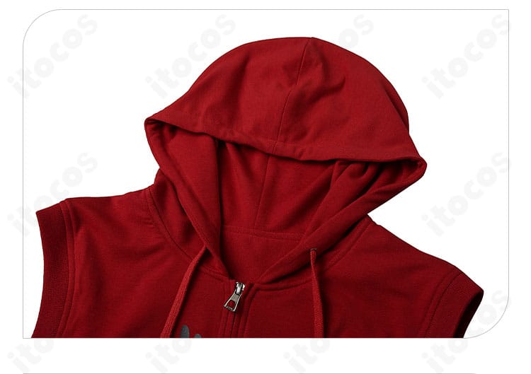 フード付き外套の装飾ディテール。ホームメイド風の縫製とステッチが映えるデザイン