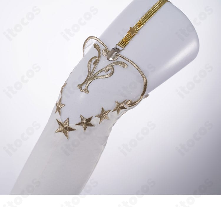 白上フブキ キング衣装用の靴装飾。アッパーのパーツと装飾のアップで統一感を強調。