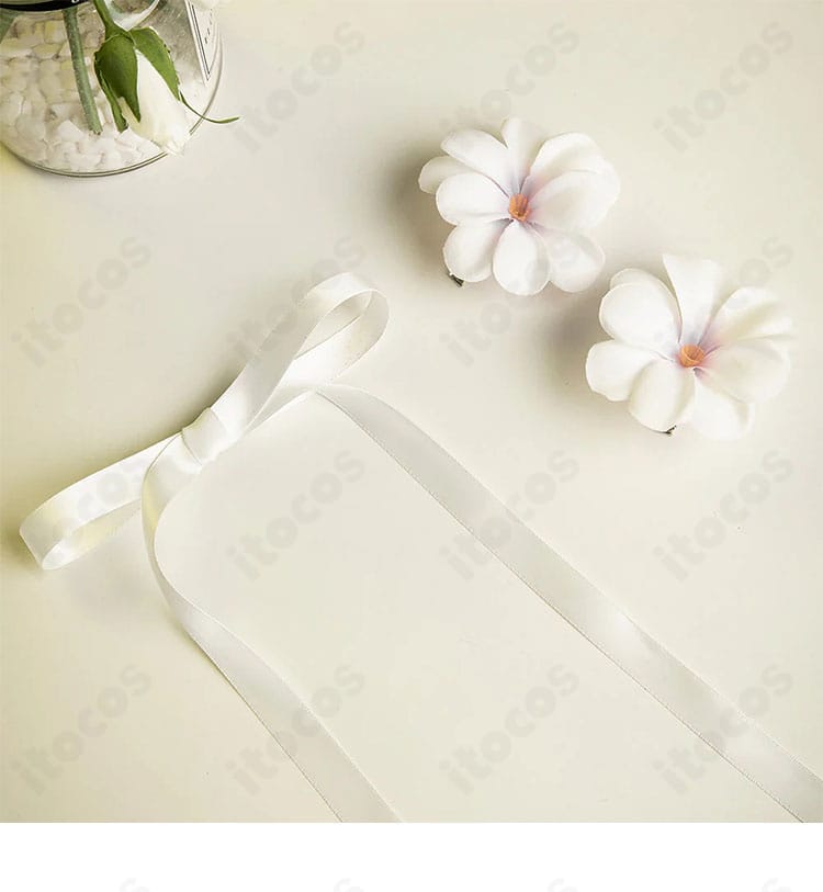 ティファ・ロックハート コスプレ衣装の髪飾りディテール。可愛らしいアクセントでキャラクター性を強調。