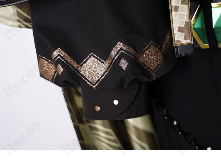 袖口の装飾ディテール。カフスの色分けと縁取りの仕立てが分かる