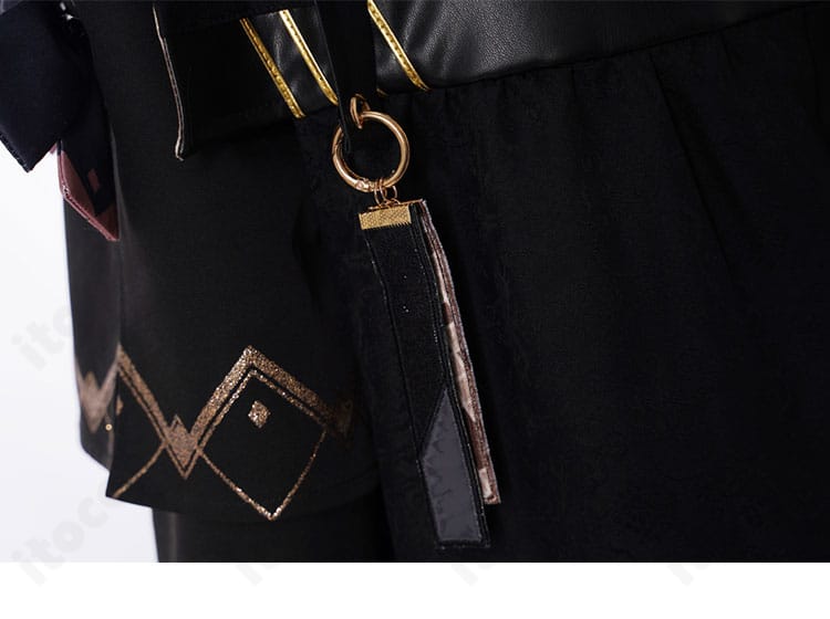 裾周りの装飾ディテール。ライン配色と動きに映えるヘムデザイン