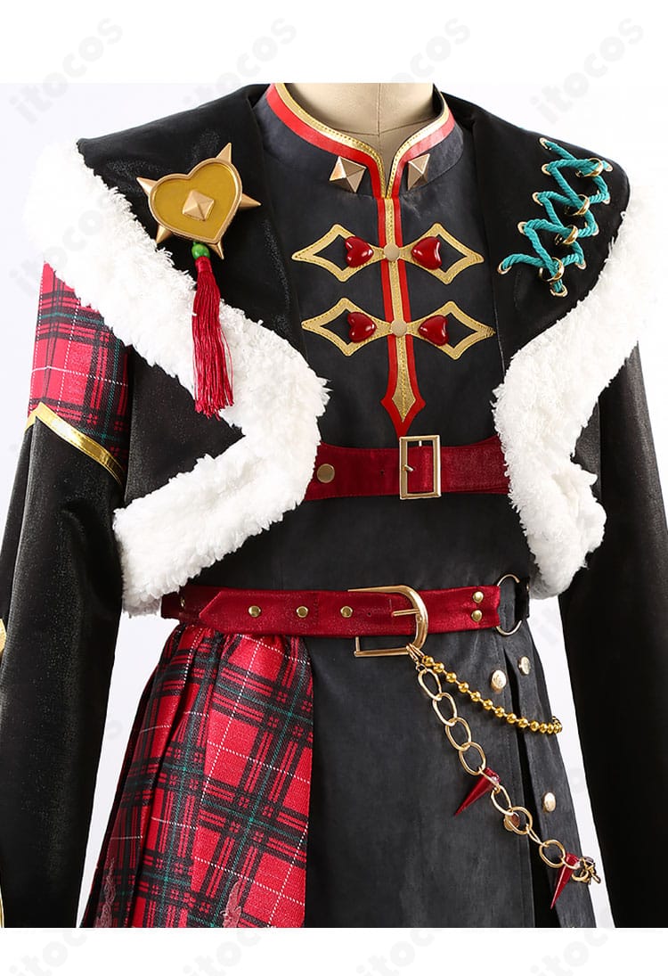 あんさんぶるスターズ！！ コスプレ衣装の装飾ディテール。胸飾り・ベルト・チェーンなどアクセサリー類の意匠と質感をクローズアップ。