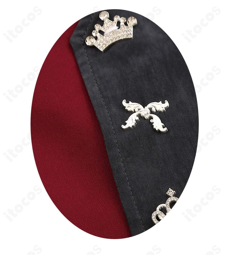 前立て（門襟）装飾のアップ。刺繍とパイピングが際立つ精緻なディテール