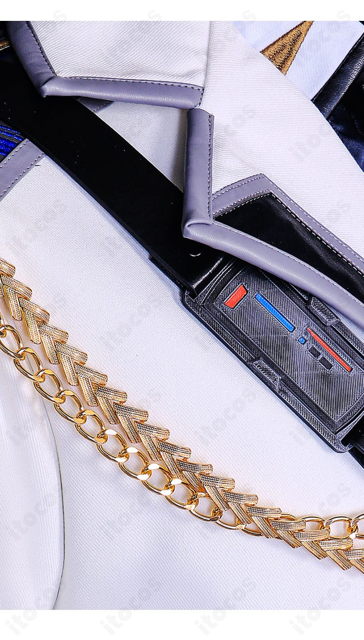 恋と深空 マヒル 白軍服コスプレ衣装の装飾ディテール接写。金縁、刺繍、徽章の質感と縫製を拡大表示。