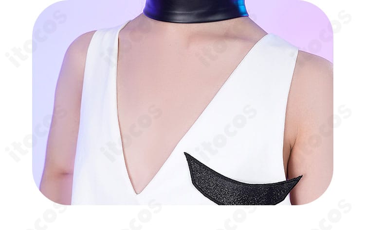 パンティ＆ストッキングwithガーターベルト コスプレ衣装のネックライン詳細。チョーカーと襟元の仕立て・素材感が分かるクローズアップ。