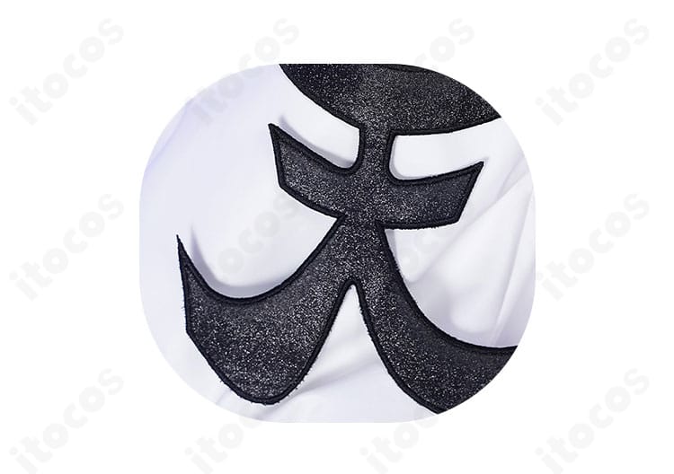 パンティ＆ストッキングwithガーターベルト コスプレ衣装の胸元アクセサリー拡大。立体感のある胸飾りディテールと質感を強調。