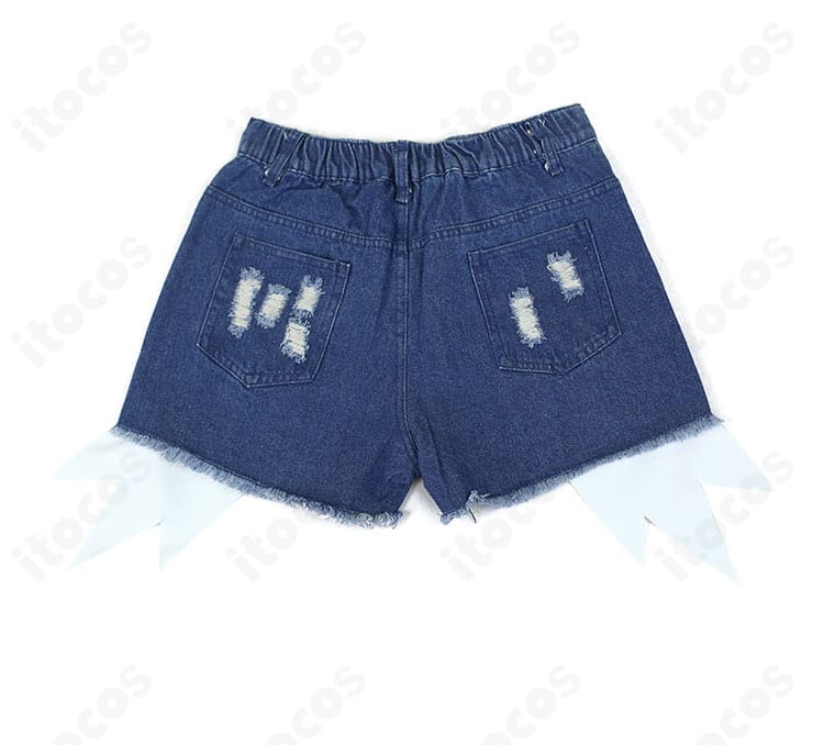 ショートパンツ背面のデザイン。ヒップから裾までのシルエットとステッチの再現を示す画像。