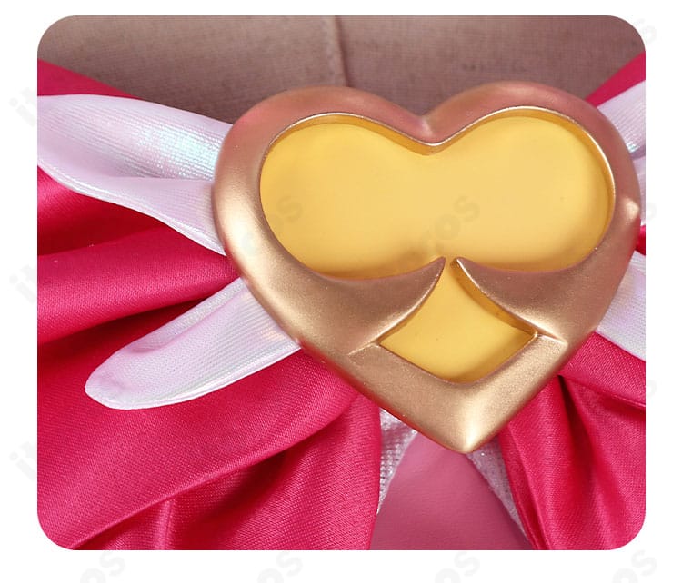 ジュノ コスプレのハート型アクセサリー意匠のクローズアップ