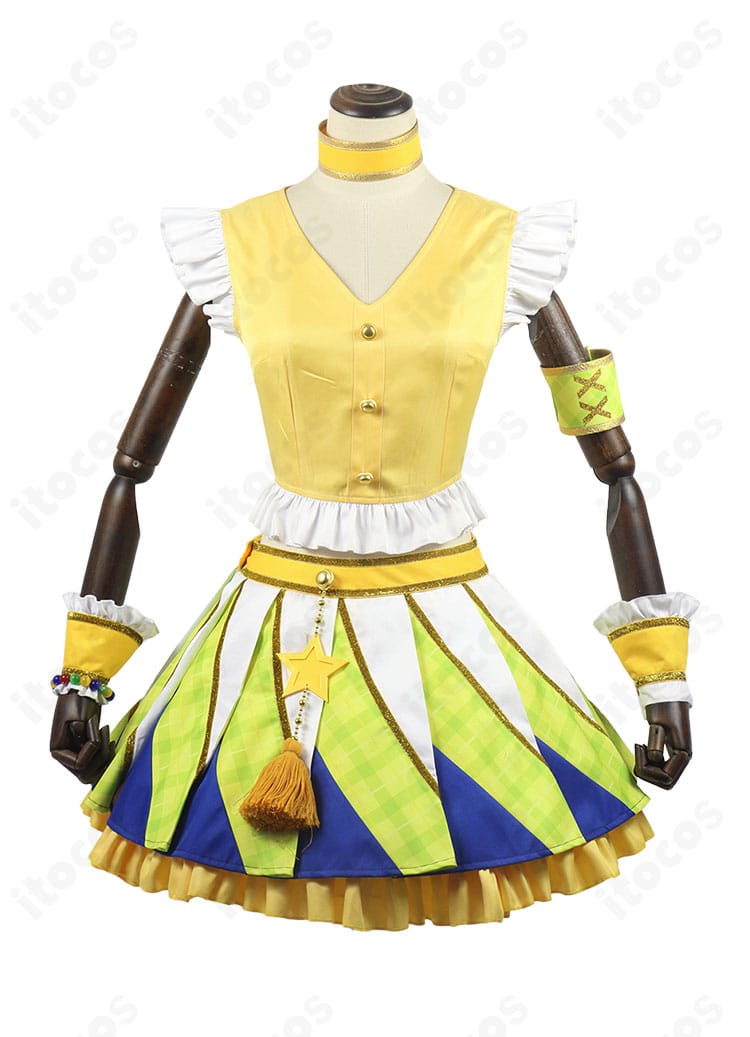 インナー上衣のディテール写真。素材感と縫製の整い、胸元蝶結びやチョーカーの質感をクローズアップ。