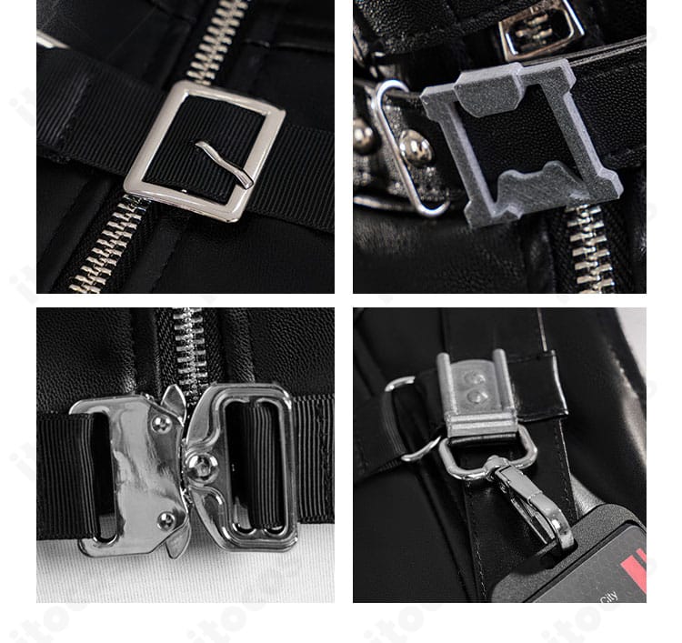 主人公『夜と共に』衣装の紐・腰ベルトディテール。結びとバックル周りの質感が際立つ写真。