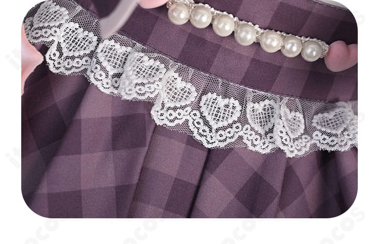 桃井愛莉 4周年MMJ衣装のスカート端の花蕾モチーフ。繊細な装飾がアクセントに。