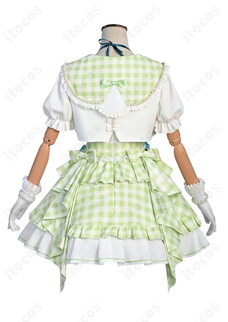 プロセカ 日野森雫 4周年衣装の背面。背部の大きな蝶結びと背中の縫製ライン、裾の仕上がりが見える画像。