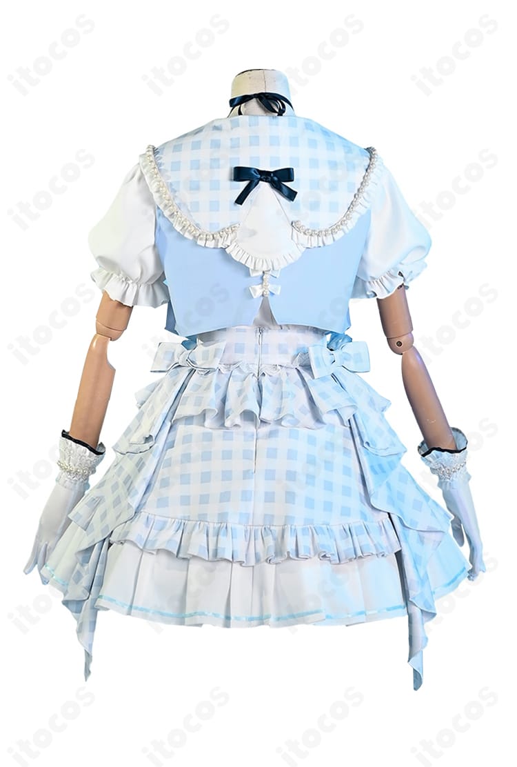 桐谷遥 4周年MMJコスプレ衣装の背面全体。背部蝶結びや腰飾りの配置・ボリュームを表示