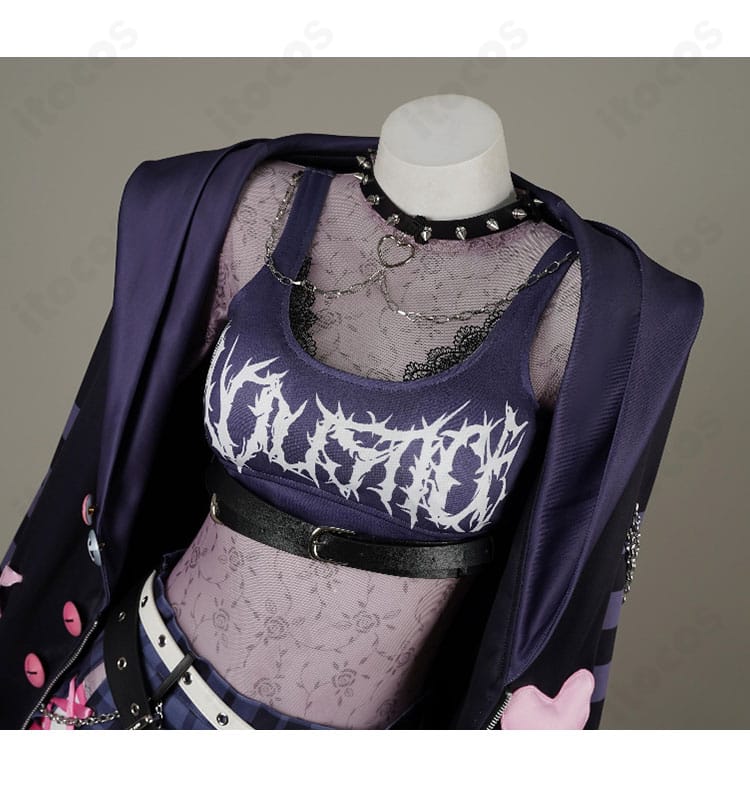 首元ディテールの近接。刺繍風装飾と素材のコントラストで高級感を表現。