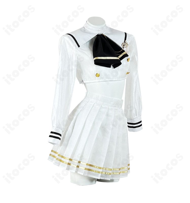 ジャナス フィッティング・ラブ衣装の側面。トップスとスカートのフィット感、ラインの流れを確認できるアングル。