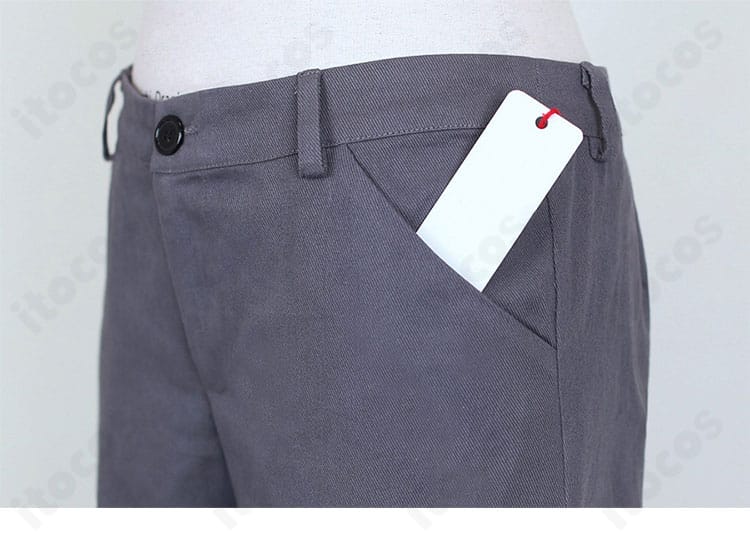 パンツポケットのディテール。ポケット口の形状と補強ステッチを拡大。