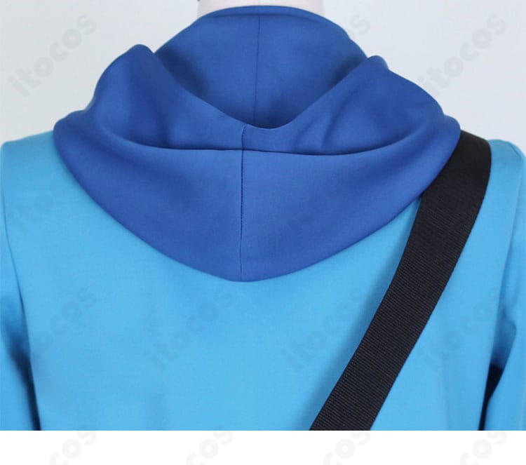 トウヤの帽子ディテール。形状とマークの表現が分かるアップショット。