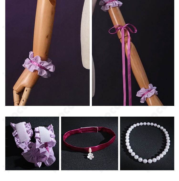 腕飾り・ネックレス・チョーカーなどアクセサリー一式。セットの充実度と統一感が伝わる画像。