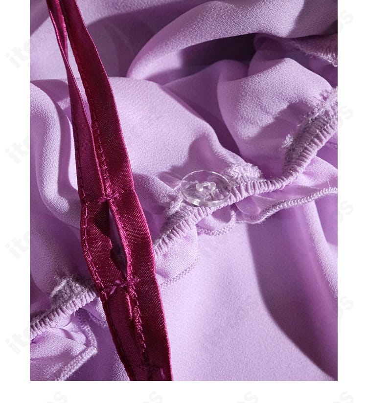 花柄や刺繍ディテールの接写。加藤恵 ランジェリーver.特有の可憐な装飾が分かるイメージ。