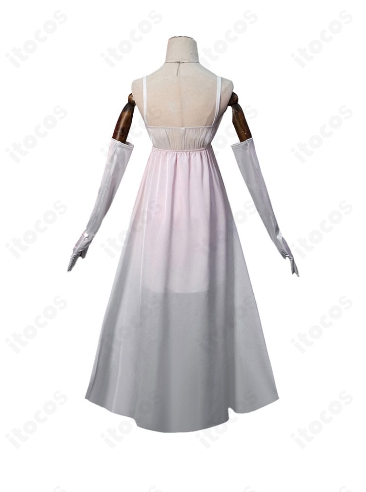 加藤恵 コスプレ衣装の背面。背中のデザインと仕上げの美しさが伝わる画像