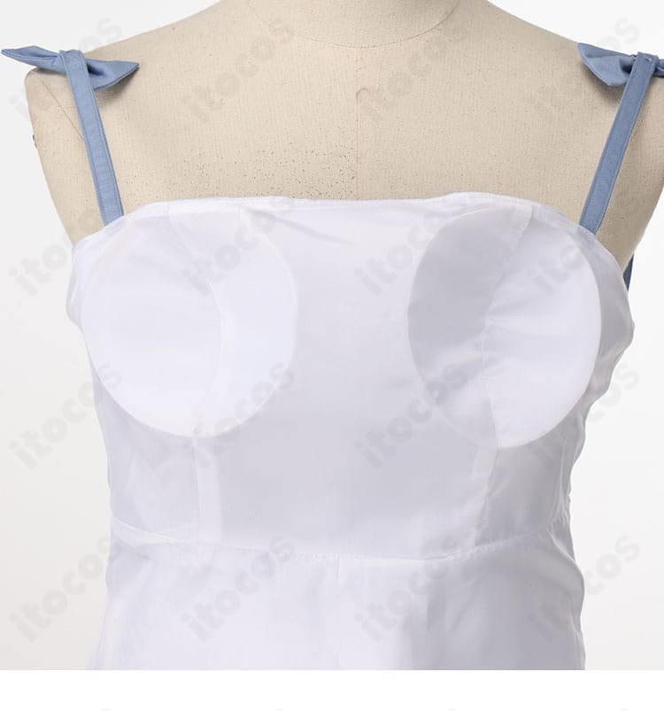 衣装裏側のディテール。裏地処理、縫い代の始末、当たりを抑える縫製設計を示す氷室セナ私服コスプレの内装画像。