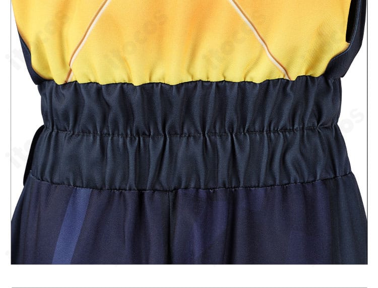 パンツのウエスト周りディテール。ベルトループとステッチワークを確認。