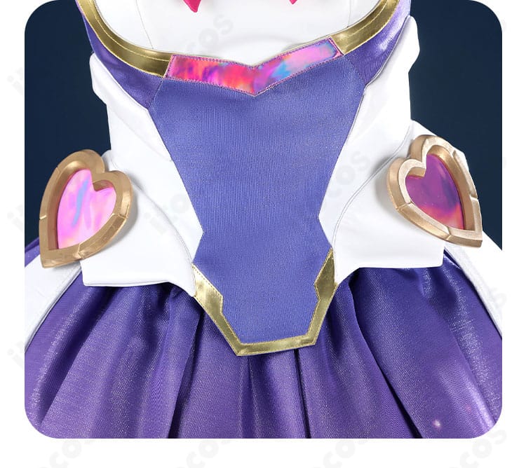 スカート裾・背面の装飾ディテール。フレアの重なりと縁の処理が分かる画像