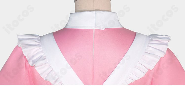 メイド服背中部分の細部。背面の縫い合わせとリボン結び目の仕上がりが見える画像