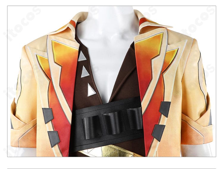 襟元の意匠アップ。テホ衣装の襟周りの形状と縁取りの丁寧な仕上げ。