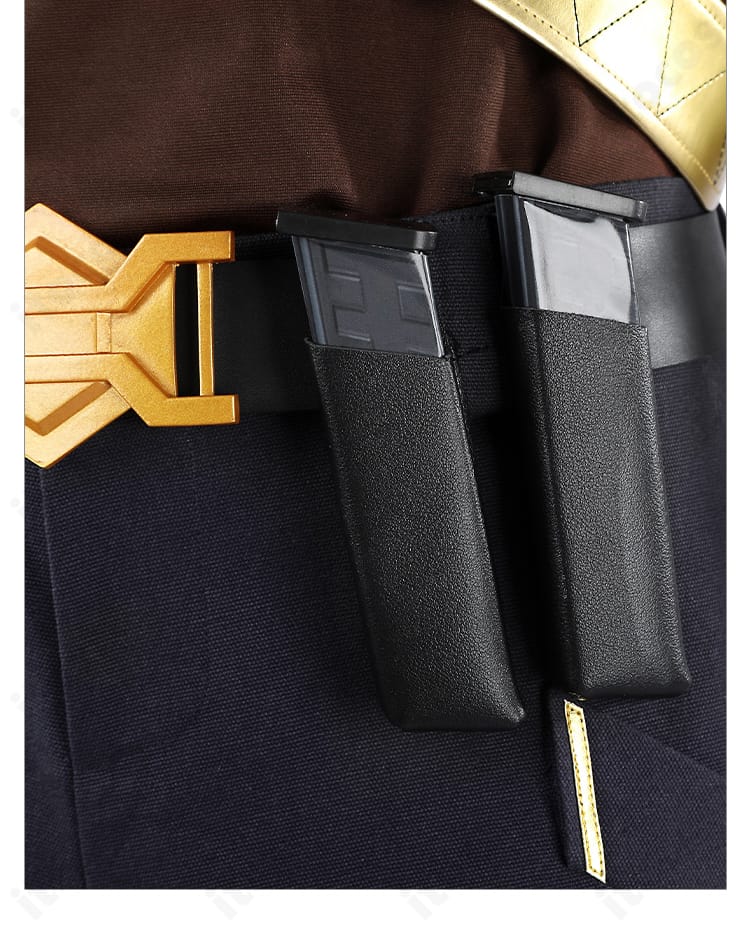 腰飾りと弾薬ホルダー風パーツの詳細。立体感ある装飾でタクティカル感を演出。