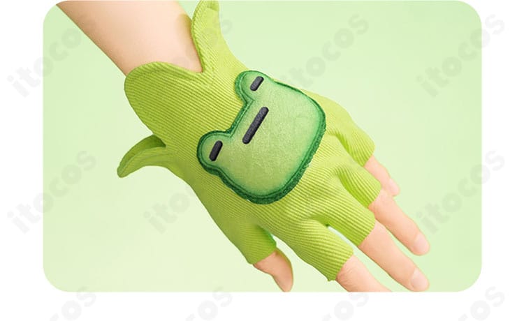 手袋の装飾ディテール。指先までこだわった意匠を近距離で確認