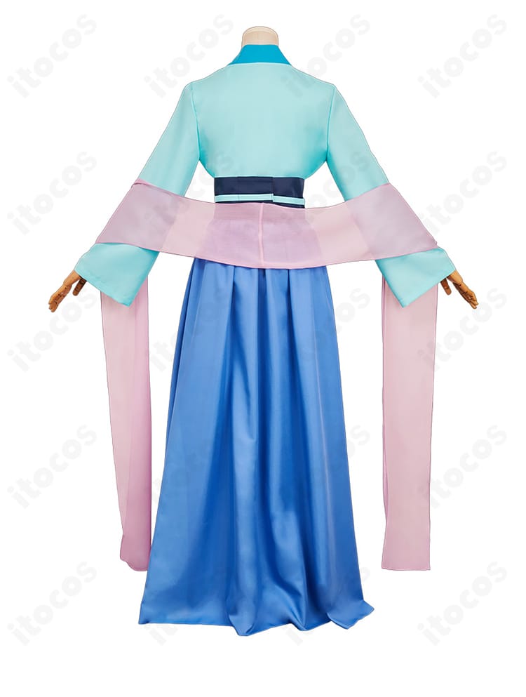 薬屋のひとりごと 猫猫コスプレ衣装の背面全体。背中のラインとショールの落ち感をチェックできる画像。