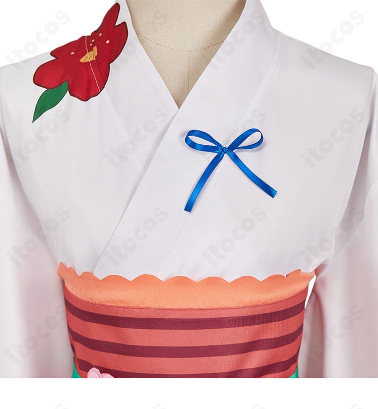 八尋寧々 浴衣衣装の衣領装飾アップ。細やかな装飾が首元を華やかに演出。